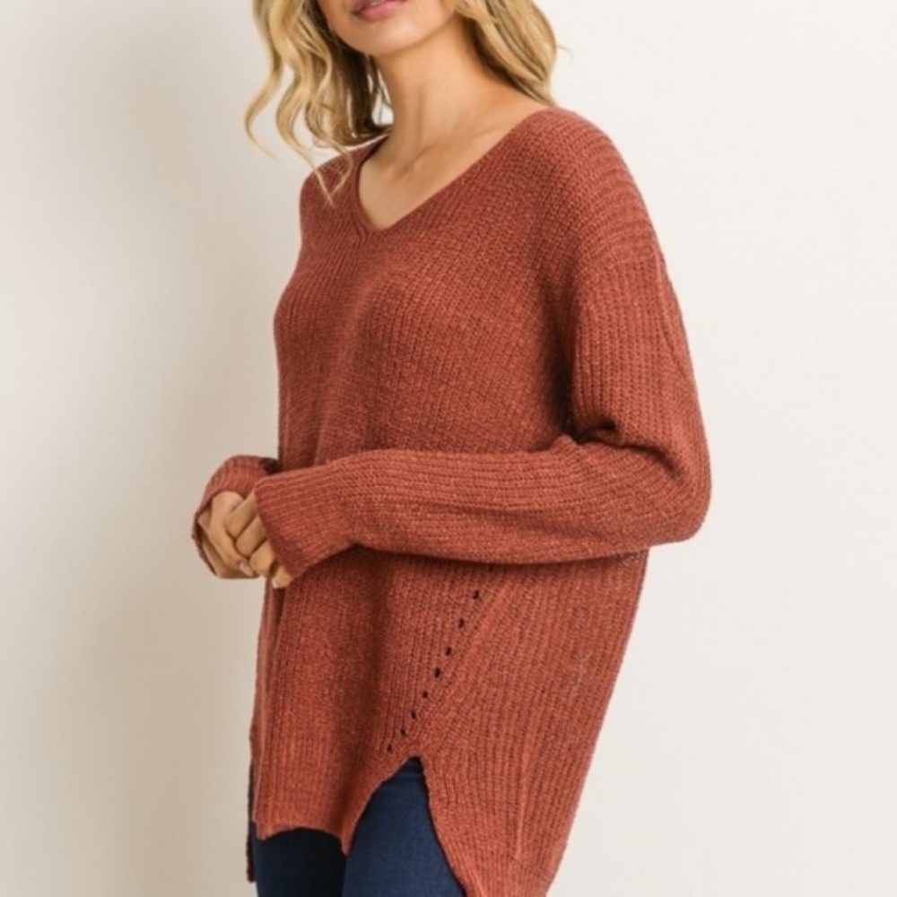 GILLI Burnt Orange Rust Hi Lo V Neck Sweater NWT - Picture 5 of 7